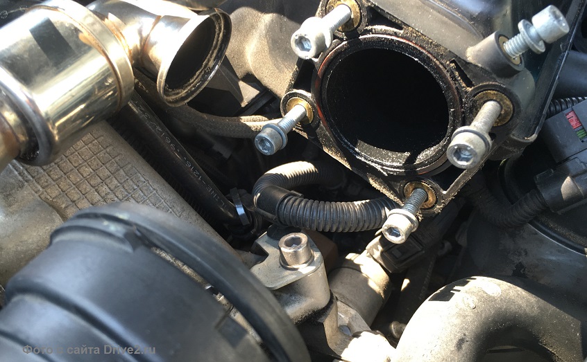 Некоторые нюансы чистки узлов впускного тракта двигателя авто